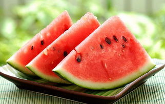 新鲜生活揭秘 夏季什么水果最消暑？一看便知！